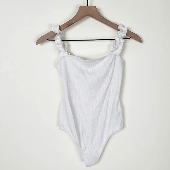 Aritzia Ruffle Strap Knit Firecracker Bodysuit Tank Top Blouse Elevated Basic - Picture 6 of 11